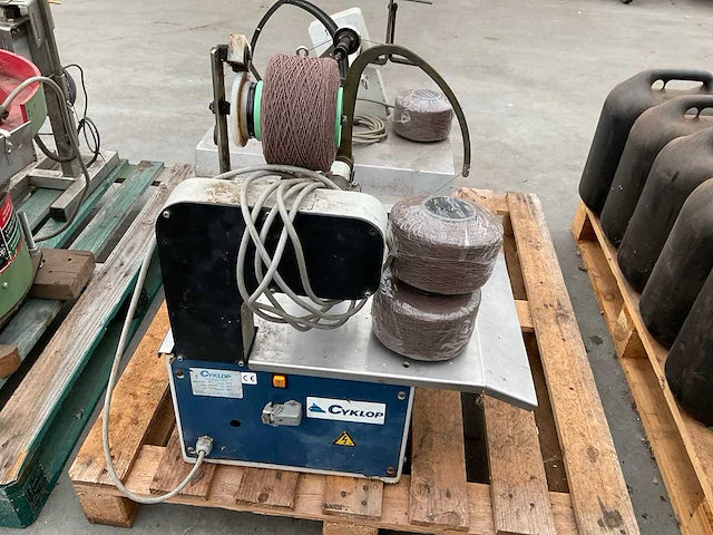 2001 cyklop mini bindmachine - afbeelding 3 van  4