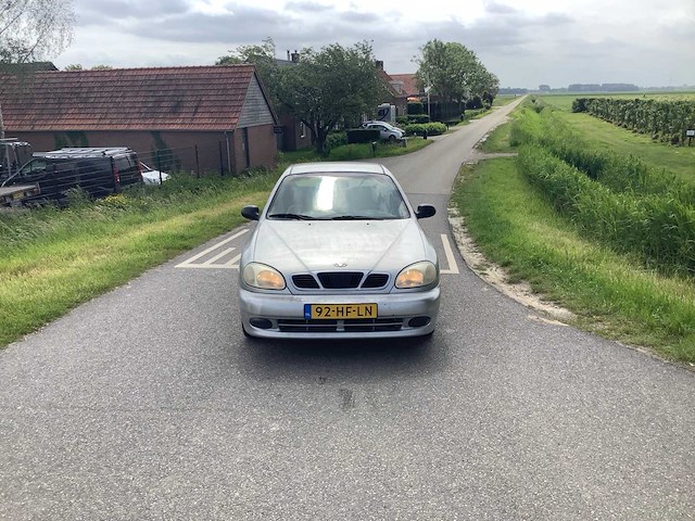 2001 daewoo lanos 1.3 pure personenauto - afbeelding 2 van  12