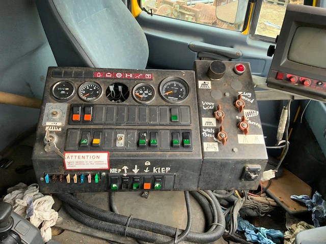 2001 daf bucher/schörling cityfant 50 veegwagen 40km/h - afbeelding 13 van  25