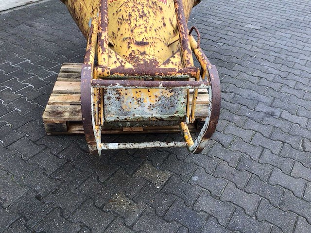 2001 de koker kubels lr600 betonkubel - afbeelding 5 van  7