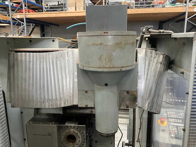 2001 deckel maho 35m verticale cnc -bewerkingscentrum - afbeelding 5 van  11