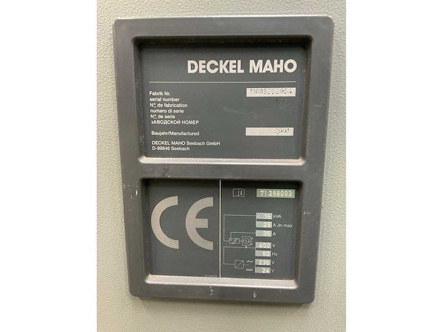 2001 deckel maho 35m verticale cnc -bewerkingscentrum - afbeelding 7 van  11