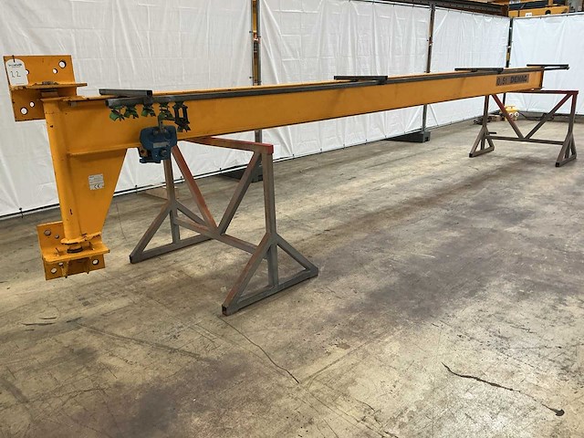 2001 demag 500 kg x 6,00 m zwenkarmkraan - afbeelding 1 van  9