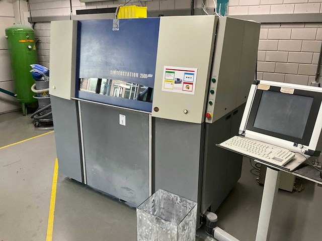 2001 dtm sinterstation 2500plus 3d printer - afbeelding 12 van  40