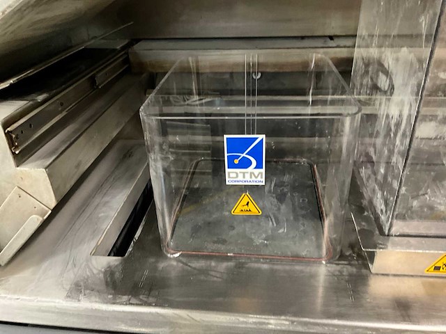 2001 dtm sinterstation 2500plus 3d printer - afbeelding 31 van  40