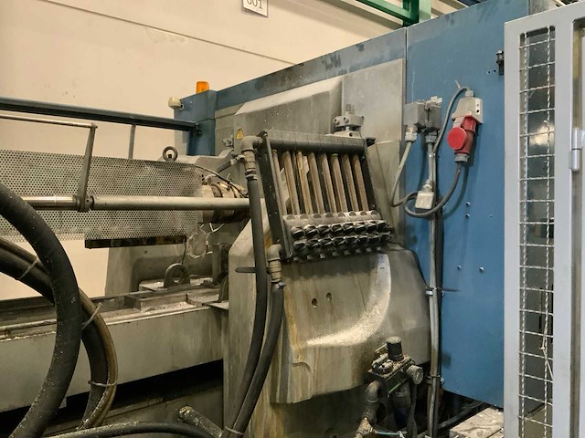 2001 engel es 1350/350 hl spuitgietmachine - afbeelding 2 van  5