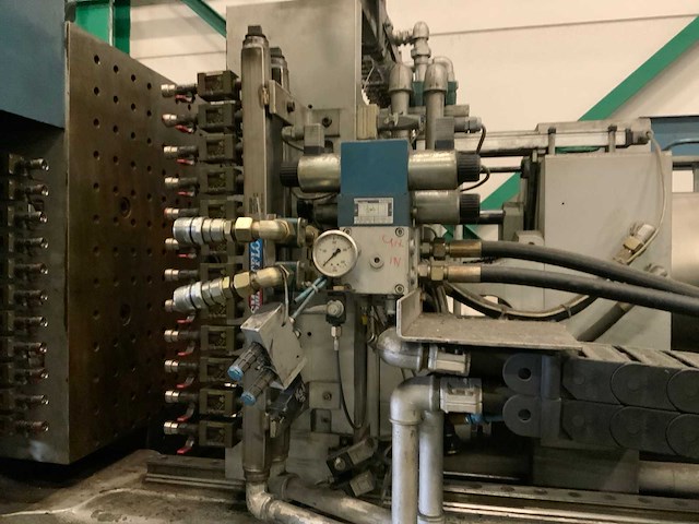 2001 engel es 1350/350 hl spuitgietmachine - afbeelding 8 van  8