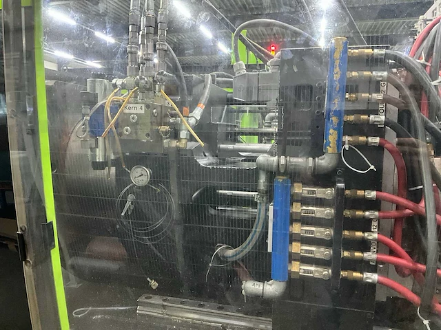 2001 engel es 2550/400 hl-v spuitgietmachine - afbeelding 19 van  21