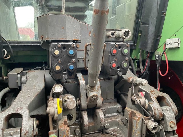 2001 fendt 920 vario vierwielaangedreven landbouwtractor - afbeelding 25 van  26