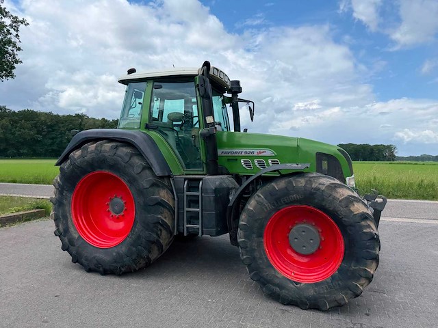2001 fendt 926 vierwielaangedreven landbouwtractor - afbeelding 23 van  25