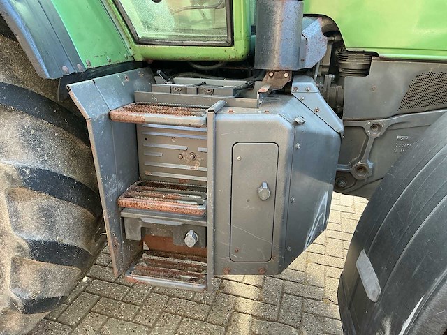 2001 fendt farmer 410 vario vierwielaangedreven landbouwtractor - afbeelding 17 van  25