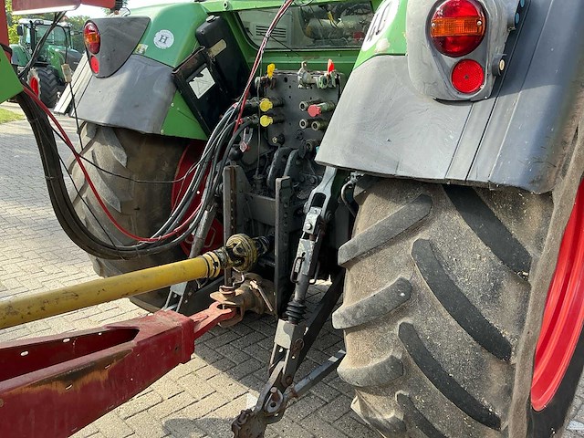 2001 fendt farmer 410 vario vierwielaangedreven landbouwtractor - afbeelding 21 van  25