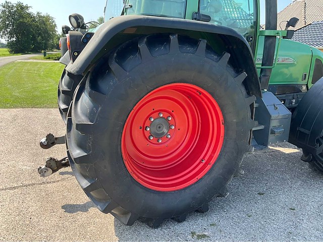2001 fendt favorit 716 vario vierwielaangedreven landbouwtractor - afbeelding 25 van  46