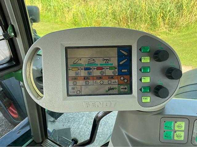 2001 fendt favorit 716 vario vierwielaangedreven landbouwtractor - afbeelding 37 van  46