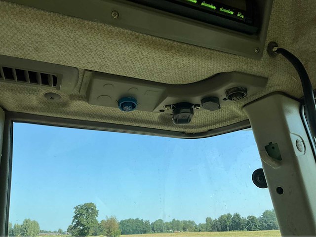 2001 fendt favorit 716 vario vierwielaangedreven landbouwtractor - afbeelding 42 van  46