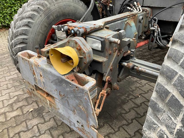 2001 fendt xylon 520 vierwielaangedreven landbouwtractor - afbeelding 12 van  42