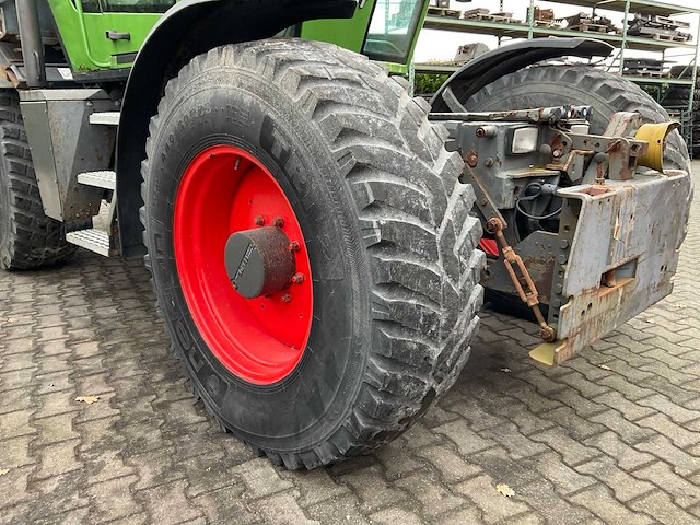 2001 fendt xylon 520 vierwielaangedreven landbouwtractor - afbeelding 17 van  42