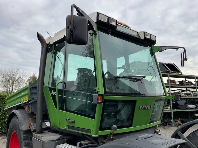 2001 fendt xylon 520 vierwielaangedreven landbouwtractor - afbeelding 18 van  42