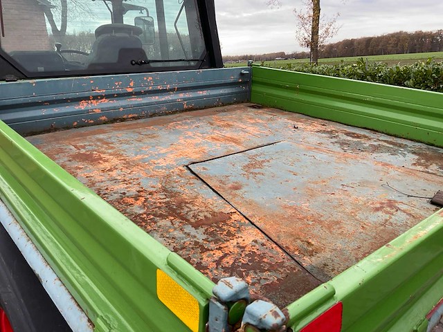 2001 fendt xylon 520 vierwielaangedreven landbouwtractor - afbeelding 31 van  42