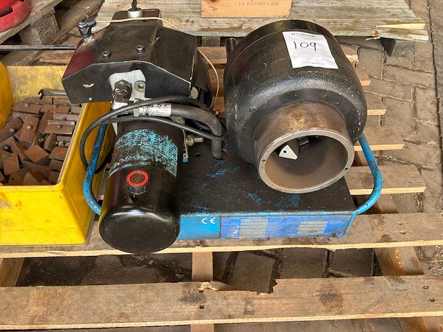 2001 finn-power p20cs hydraulische slangenpers - afbeelding 6 van  9