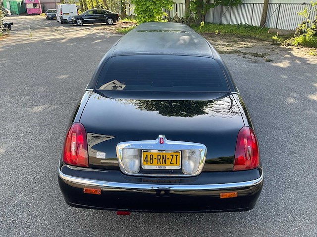 2001 ford lincoln town car personenauto - afbeelding 2 van  26