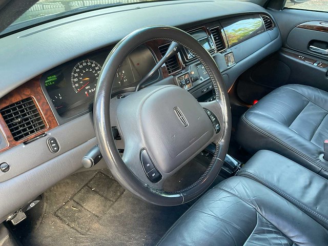 2001 ford lincoln town car personenauto - afbeelding 7 van  26