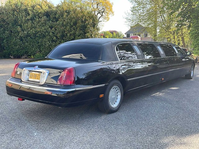 2001 ford lincoln town car personenauto - afbeelding 22 van  26