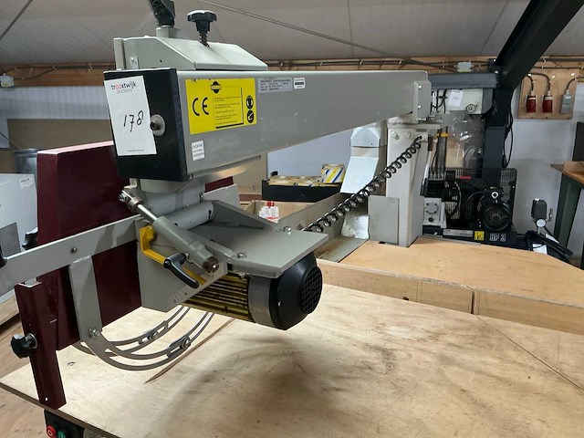 2001 harwi 624u radiaalafkortzaagmachine - afbeelding 4 van  13