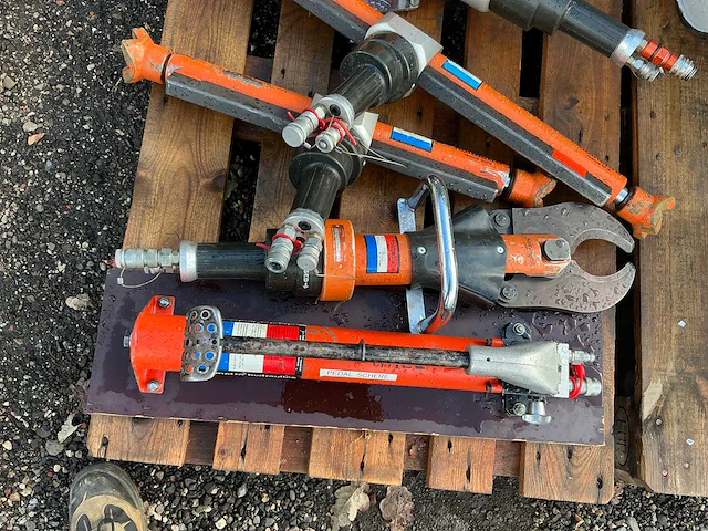 2001 holmatro dpu61p25 bevrijdingsunit hydraulische pers - afbeelding 3 van  29