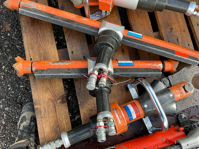 2001 holmatro dpu61p25 bevrijdingsunit hydraulische pers - afbeelding 5 van  29