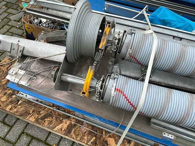2001 hormann panelen roldeur - afbeelding 4 van  4