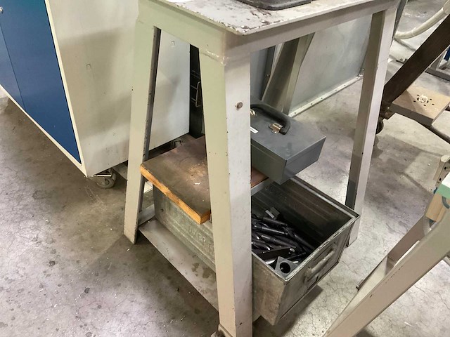 2001 huvema hu 16 t profi kolomboormachine op onderstel - afbeelding 5 van  14