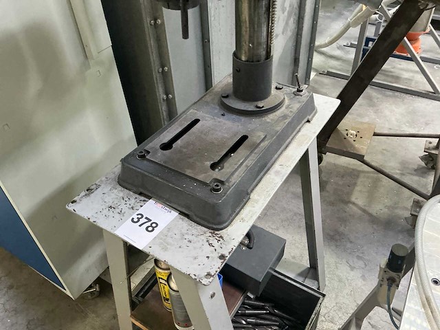 2001 huvema hu 16 t profi kolomboormachine op onderstel - afbeelding 10 van  14