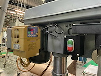 2001 huvema hu 16 t profi kolomboormachine op onderstel - afbeelding 12 van  14