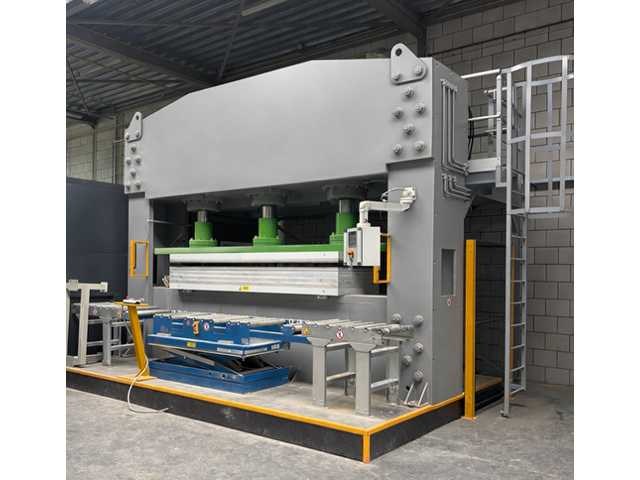 2001 hydraulische platenpers - afbeelding 8 van  12