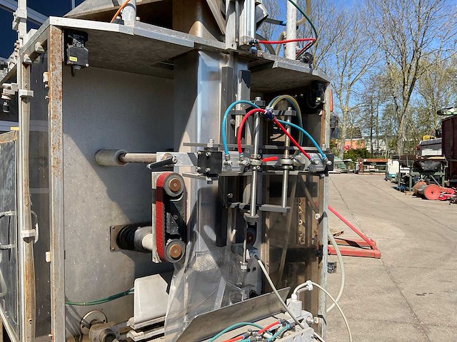 2001 inno-tech 4500 evo zakken vorm-, vul- en sluitmachine - afbeelding 3 van  13