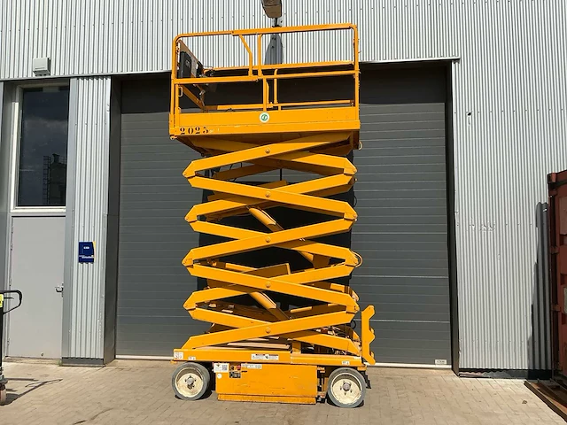 2001 jlg 3246e2 elektrische schaarhoogwerker – 11,75 m werkhoogte – 315 kg - afbeelding 5 van  19
