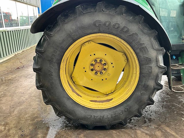 2001 john deere 6220 vierwielaangedreven landbouwtractor - afbeelding 17 van  29