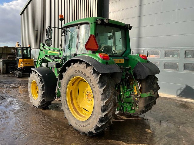 2001 john deere 6220 vierwielaangedreven landbouwtractor - afbeelding 23 van  29