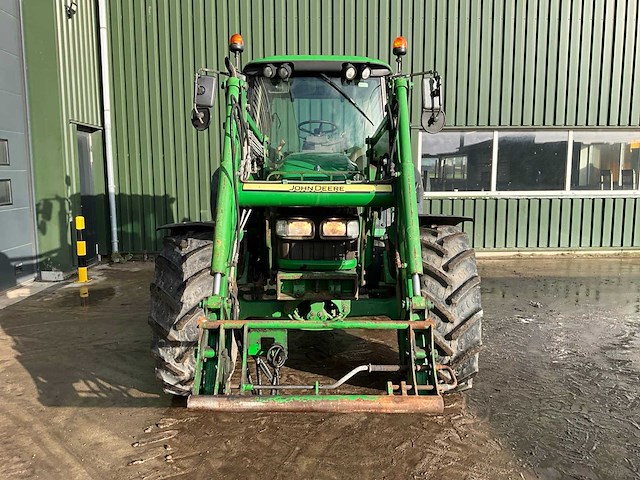 2001 john deere 6220 vierwielaangedreven landbouwtractor - afbeelding 25 van  29