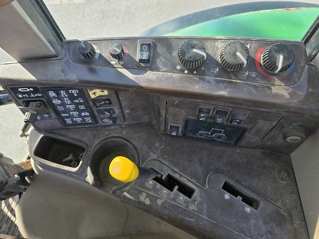 2001 john deere 6420s vierwielaangedreven landbouwtractor met voorlader - afbeelding 35 van  45