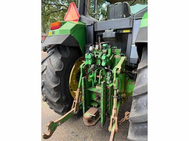 2001 john deere 6610 pq vierwielaangedreven landbouwtractor - afbeelding 2 van  13