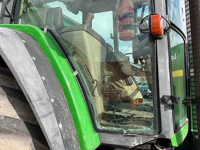 2001 john deere 6810 vierwielaangedreven landbouwtractor - afbeelding 15 van  29