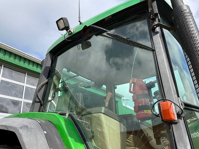 2001 john deere 6810 vierwielaangedreven landbouwtractor - afbeelding 16 van  29