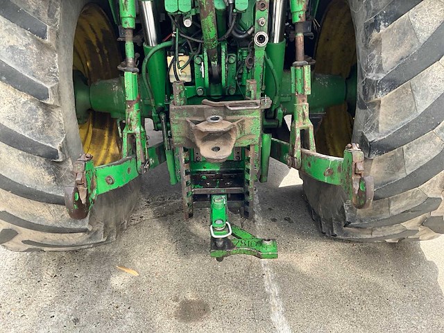2001 john deere 6810 vierwielaangedreven landbouwtractor - afbeelding 21 van  29
