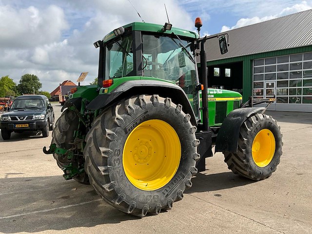 2001 john deere 6810 vierwielaangedreven landbouwtractor - afbeelding 22 van  29