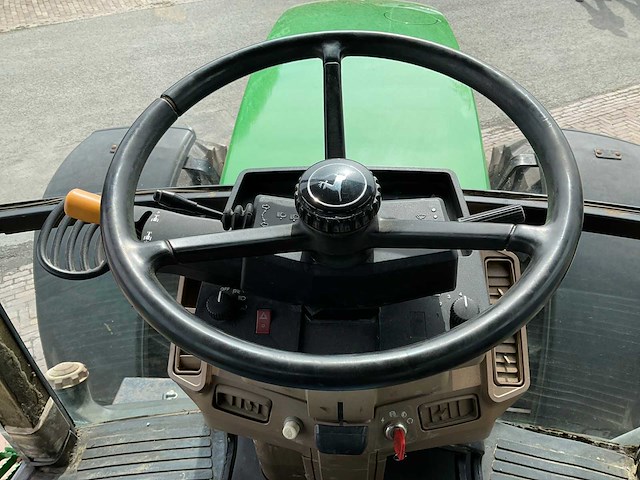 2001 john deere 7710 4wd landbouwtractor - afbeelding 17 van  30