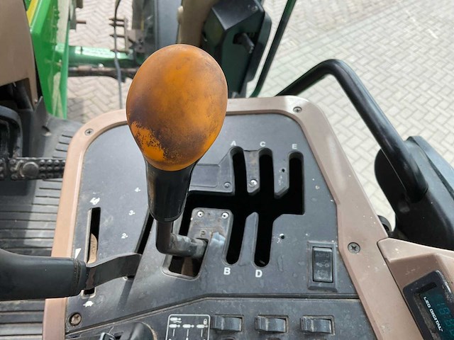 2001 john deere 7710 4wd landbouwtractor - afbeelding 19 van  30