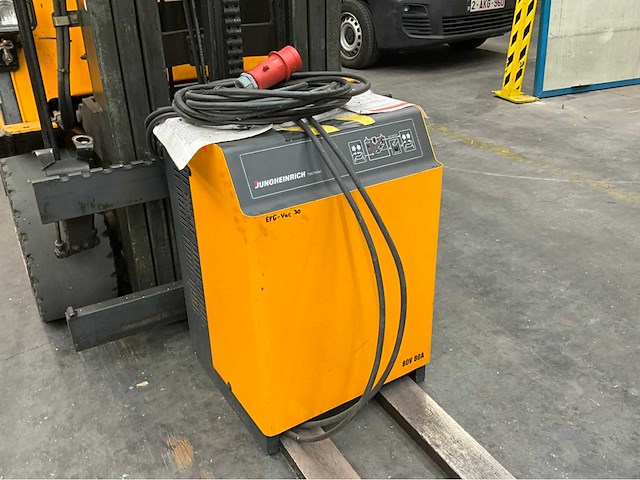 2001 jungheinrich efg-vac 30 g115-500dz vorkheftruck - afbeelding 2 van  23