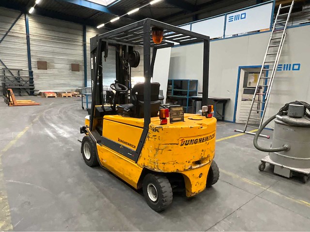 2001 jungheinrich efg-vac 30 g115-500dz vorkheftruck - afbeelding 21 van  23